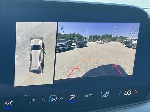 New 2026 Chevrolet Tahoe LT w/ Comfort Package AWD/4WD image 20