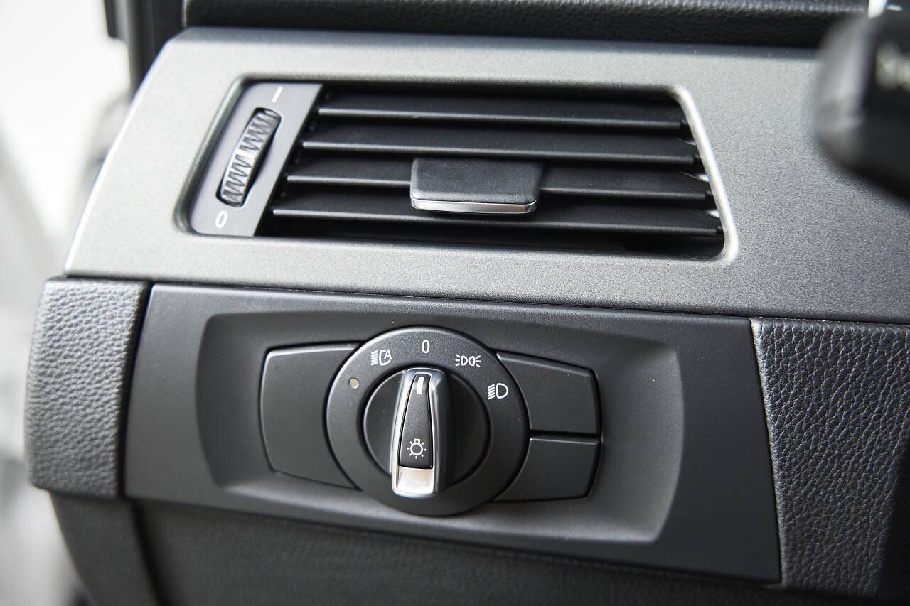 Used 2013 BMW M3 Coupe RWD image 53