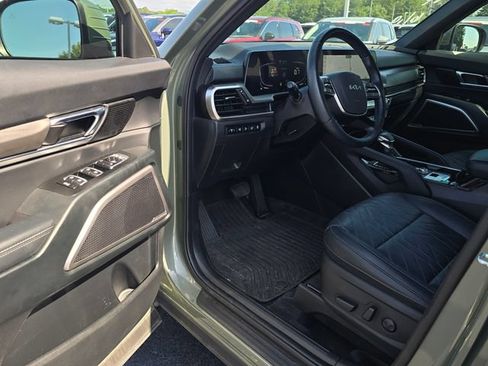 Used 2025 Kia Telluride EX X-Line AWD/4WD image 8
