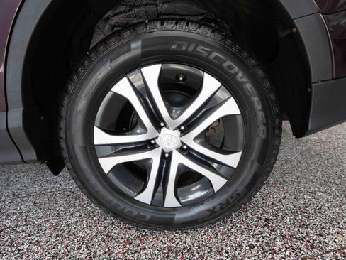 Used 2018 Toyota RAV4 LE w/ All Weather Liner Package AWD/4WD image 29