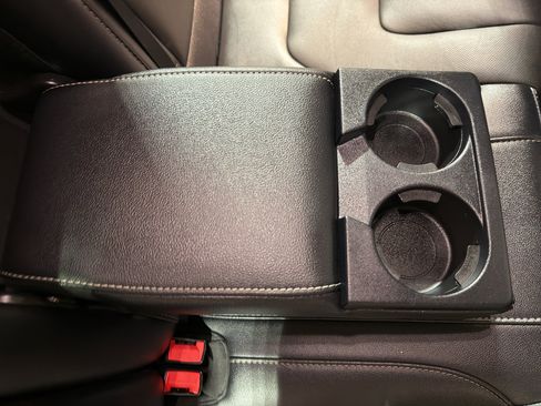 Used 2018 Ford Fusion Titanium image 28