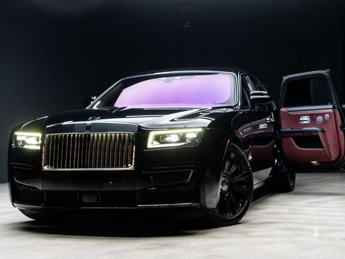 Used 2021 Rolls-Royce Ghost AWD/4WD image 2