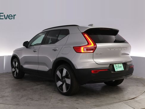 Used 2023 Volvo XC40 Recharge Ultimate AWD/4WD image 17