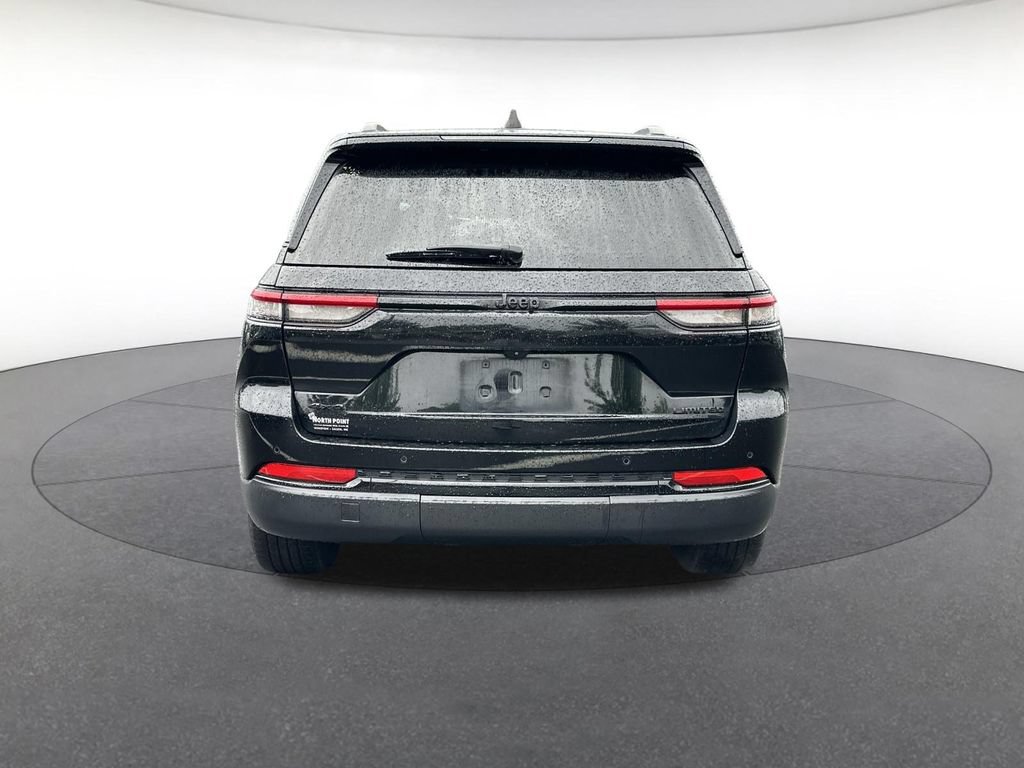 Certified 2023 Jeep Grand Cherokee Limited w/ Black Appearance Package AWD/4WD image 4