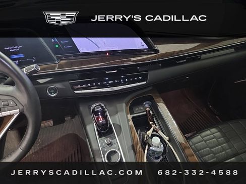 Used 2023 Cadillac Escalade ESV Sport Platinum w/ LPO, ONYX Package image 10