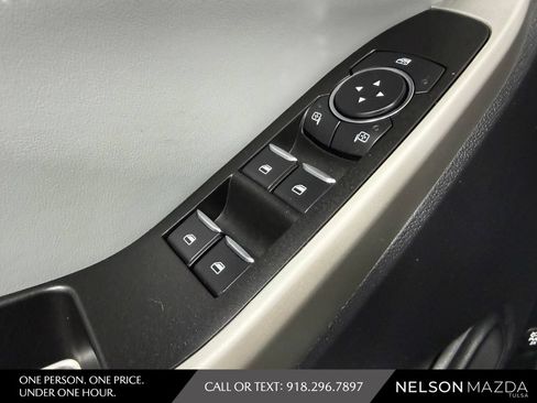 Used 2022 Ford Explorer XLT w/ Equipment Group 202A AWD/4WD image 21