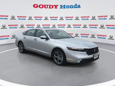 New 2026 Honda Accord EX-L image 2