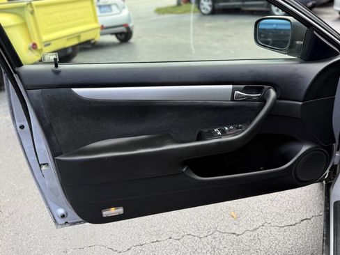 Used 2004 Honda Accord LX image 10