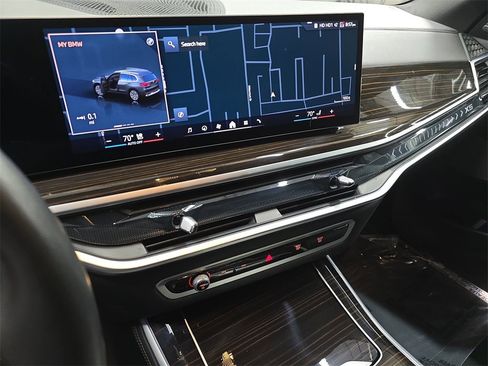 Used 2025 BMW X5 xDrive40i image 21