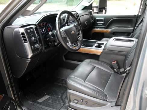 Used 2017 Chevrolet Silverado 3500 LTZ w/ Duramax Plus Package image 22