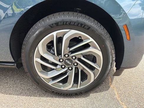New 2027 Lincoln Navigator Reserve AWD/4WD image 14