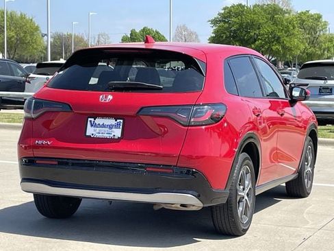 Certified 2025 Honda HR-V EX-L image 4