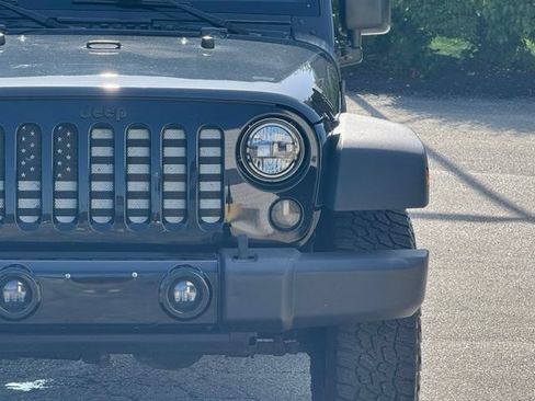 Used 2017 Jeep Wrangler Sport AWD/4WD image 10