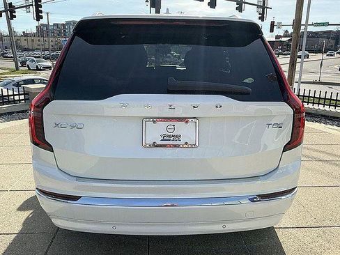 New 2026 Volvo XC90 T8 Plus w/ Protection Package Premier AWD/4WD image 9