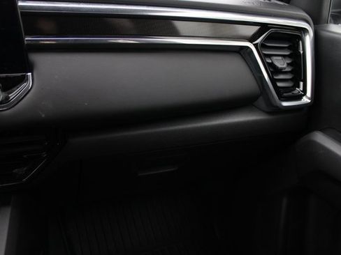 Used 2024 GMC Canyon Elevation w/ Convenience Package image 28