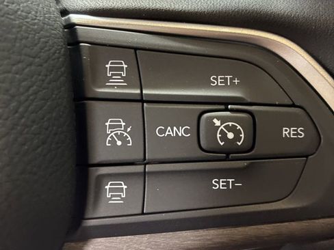 New 2025 Jeep Grand Cherokee L Limited w/ Trailer Tow Package image 13