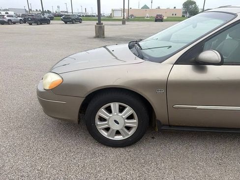 Used 2003 Ford Taurus SEL FWD image 8