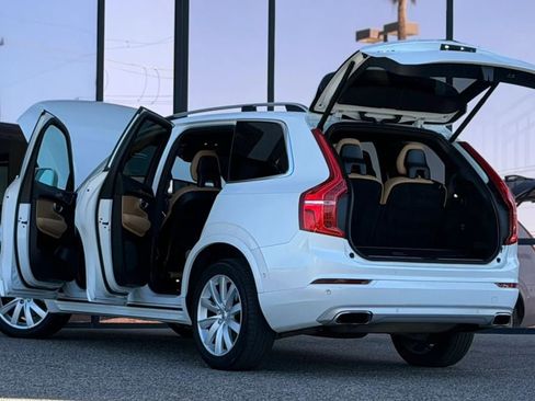 Used 2016 Volvo XC90 T6 Momentum w/ Momentum Plus Package AWD/4WD image 31