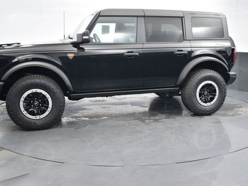 New 2025 Ford Bronco Badlands image 5