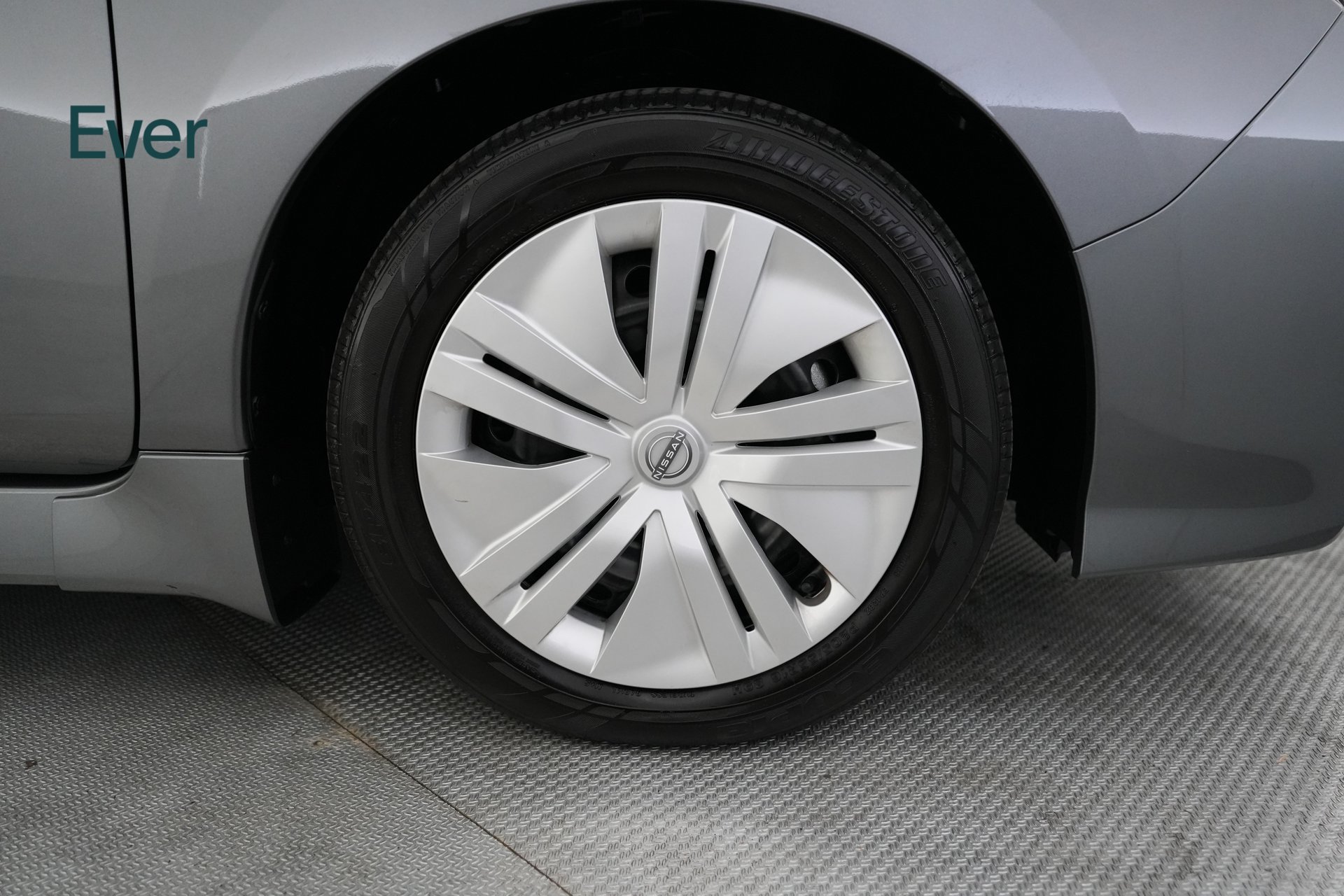 Used 2025 Nissan Leaf S FWD image 20