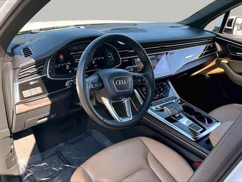 Used 2023 Audi Q7 3.0T Premium w/ Convenience Package AWD/4WD image 17