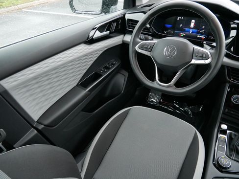 Used 2023 Volkswagen Taos S w/ Driver Assistance Package AWD/4WD image 9
