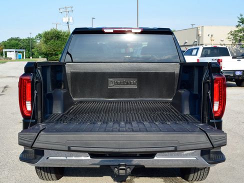 Used 2026 GMC Sierra 1500 SLT AWD/4WD image 5