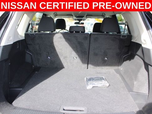 Certified 2022 Nissan Rogue SV image 11