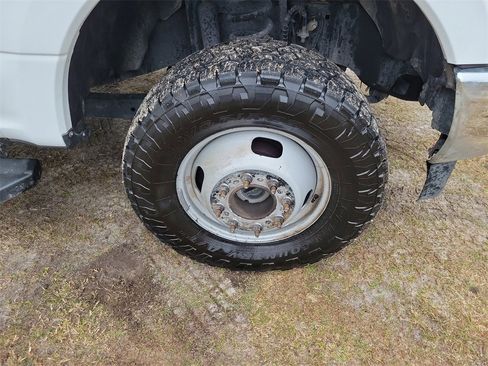 Used 2019 Ford F350 XLT image 6