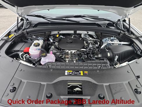 New 2026 Jeep Grand Cherokee Altitude AWD/4WD image 23