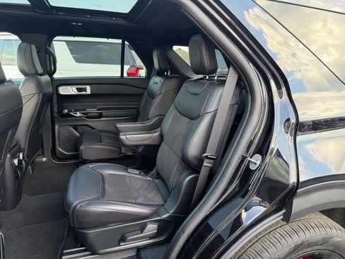 Used 2023 Ford Explorer ST w/ Equipment Group 401A AWD/4WD image 15