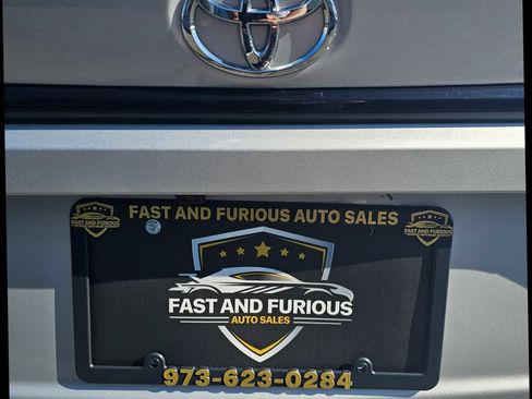Used 2024 Toyota Corolla LE FWD image 28