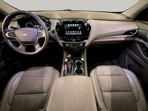 Used 2019 Chevrolet Traverse LT w/ LT Premium Package AWD/4WD image 15