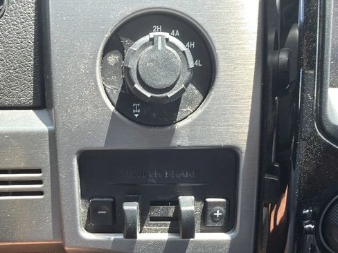 Used 2014 Ford F150 Limited AWD/4WD image 22