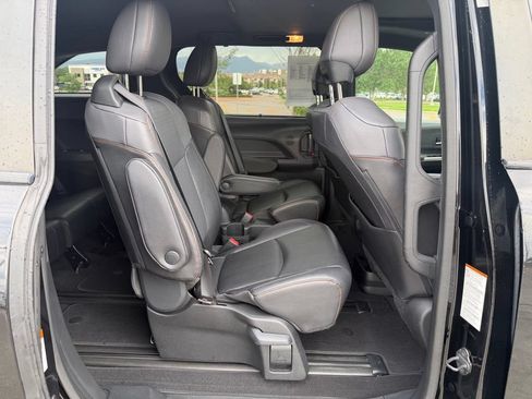 Used 2023 Toyota Sienna XSE w/ XSE Plus Package AWD/4WD image 26