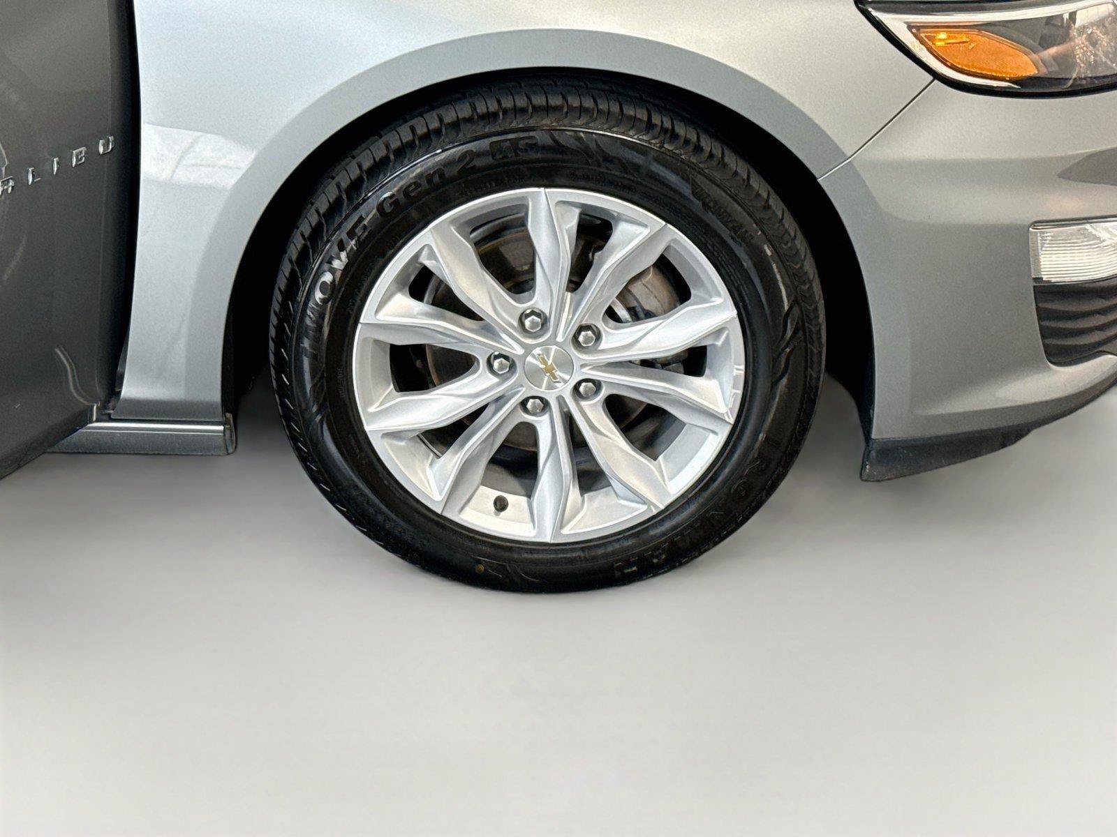 Used 2025 Chevrolet Malibu LT FWD image 35