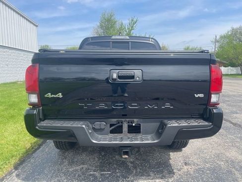 Used 2021 Toyota Tacoma 4x4 Double Cab image 11
