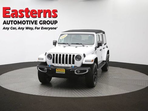 Used 2022 Jeep Wrangler Unlimited Sahara w/ Cold Weather Group AWD/4WD image 55
