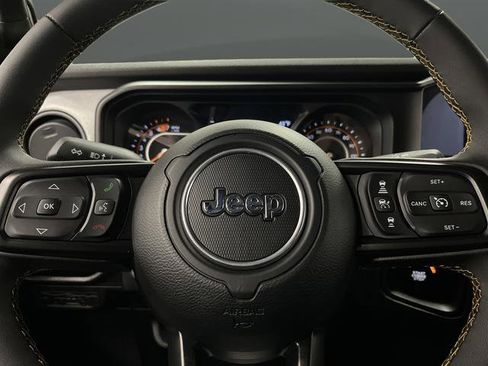 Used 2024 Jeep Wrangler Willys image 14