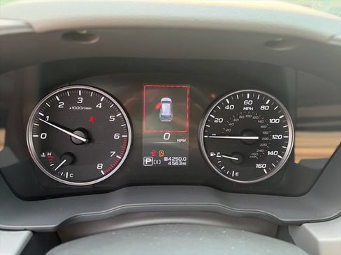 Certified 2025 Subaru Crosstrek 2.5i Limited AWD/4WD image 12
