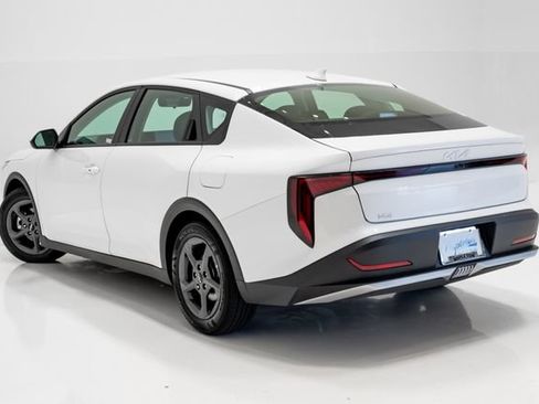 Used 2025 Kia K4 FWD image 28