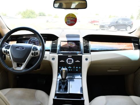 Used 2019 Ford Taurus Limited FWD image 19
