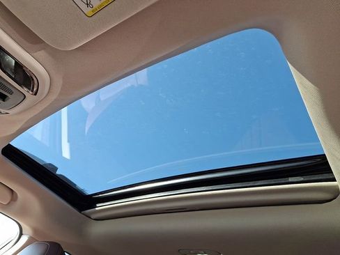 Used 2021 Subaru Outback Touring XT image 19