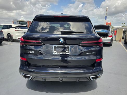 New 2026 BMW X5 xDrive40i w/ M Sport Package AWD/4WD image 28