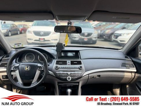 Used 2011 Honda Accord LX-P image 17