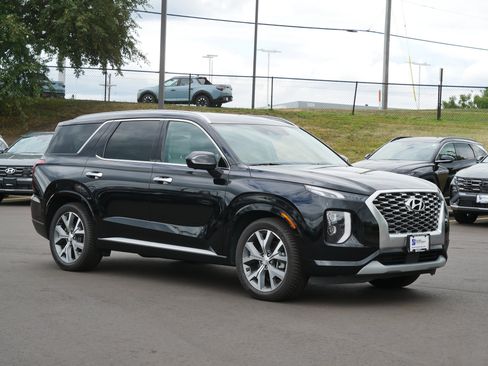 Used 2022 Hyundai Palisade Limited AWD/4WD image 4