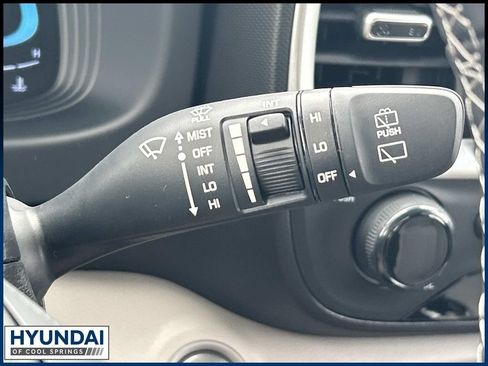 New 2026 Hyundai Venue SEL FWD image 28