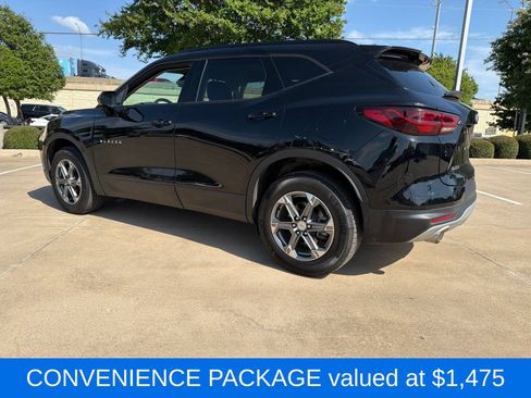 Used 2023 Chevrolet Blazer LT w/ Convenience Package FWD image 3