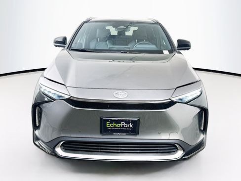 Used 2024 Toyota bZ4X FWD image 2