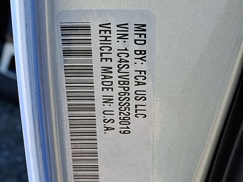 New 2025 Jeep Wagoneer Series II image 18